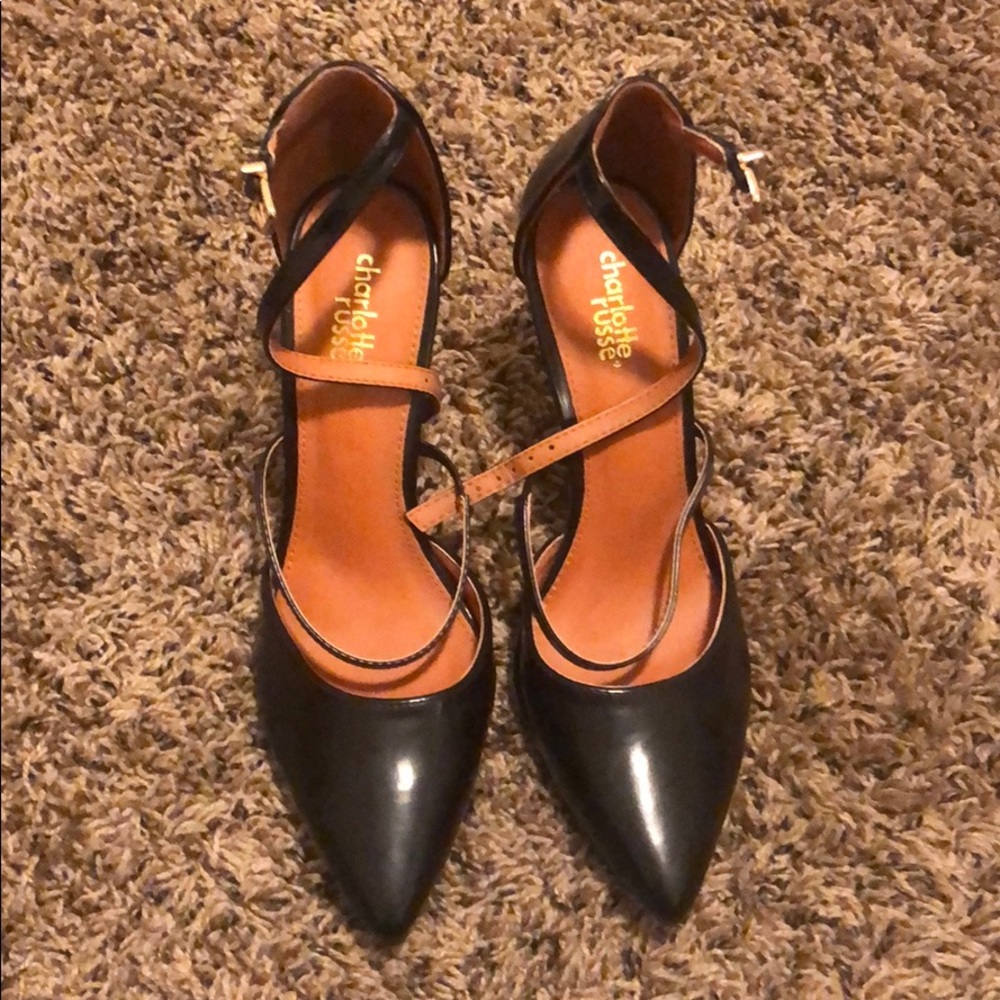 Heels - Picture 3 of 3